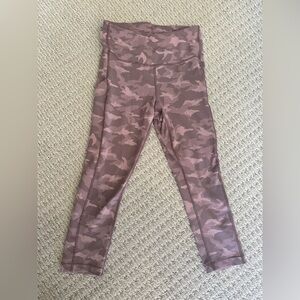 Athleta Stash Pocket Capri Legging